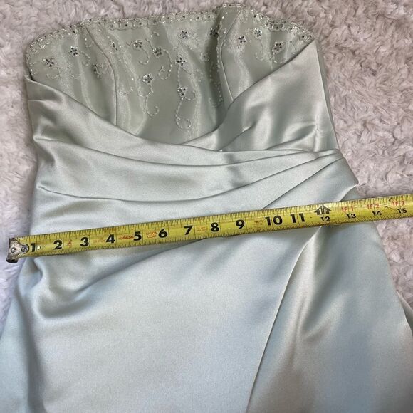 David's Bridal Gown prom Fit Flare A line Floral Beads accent  mint green  SZ2 - Picture 10 of 16